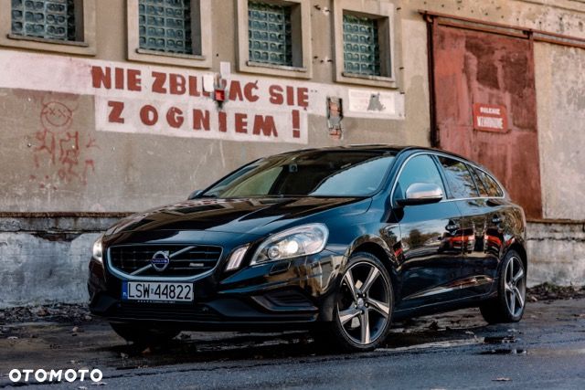Volvo V60 D3 Geartronic R-Design - 1
