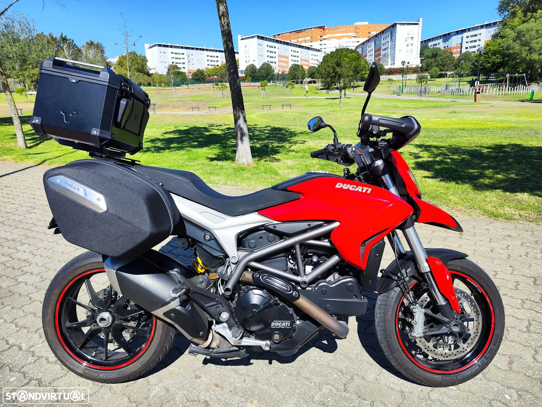 Ducati Hypermotard 821 Strada Abs - 9