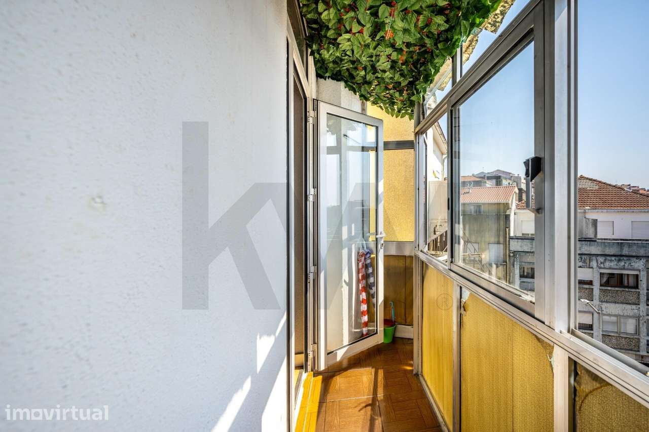 Apartamento T2 no Porto — Rua Silva Porto — Entre a Constituição e VCI - Grande imagem: 3/17