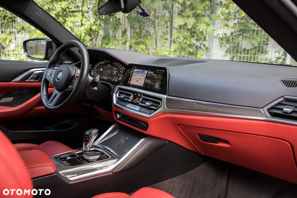 BMW M4 Competition M xDrive sport - 32