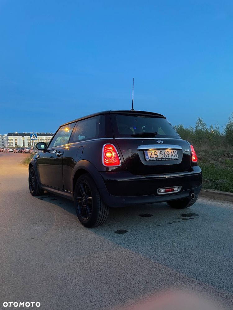 MINI ONE Standard - 8