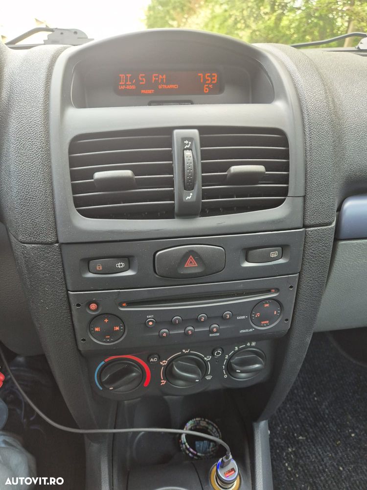 Renault Symbol 1.4 8V Expression - 2