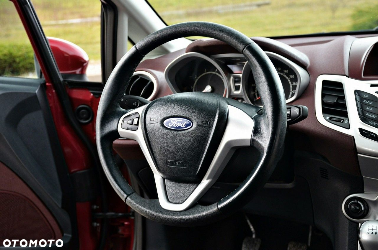 Ford Fiesta - 28