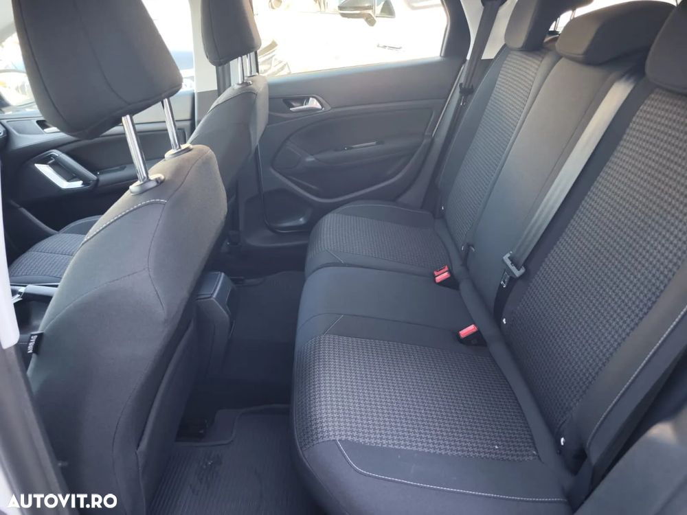 Peugeot 308 SW 1.2 L PureTech Turbo S&S Active - 12