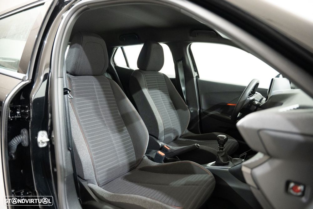 Peugeot 2008 1.2 PureTech Active Pack - 16