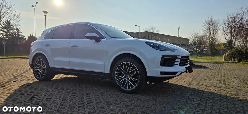 Porsche Cayenne Standard - 19