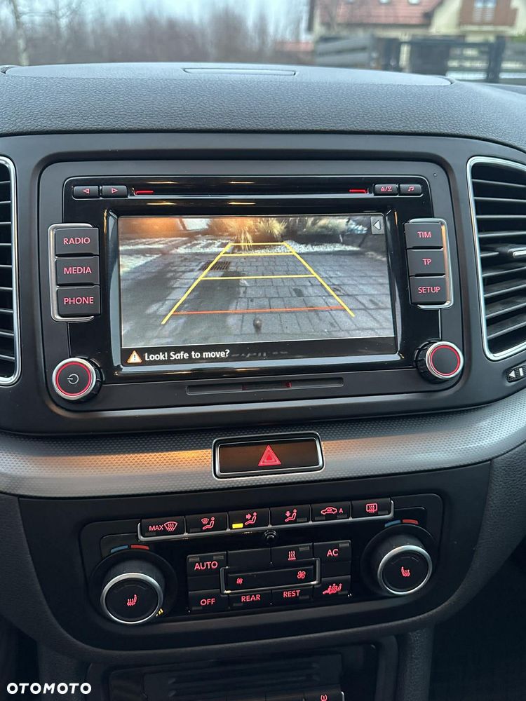 Volkswagen Sharan 2.0 TDI BlueMotion Technology Comfortline - 22