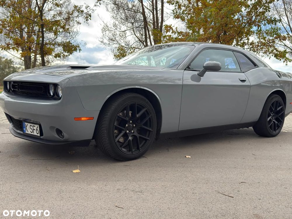 Dodge Challenger 3.6 SXT Plus - 10