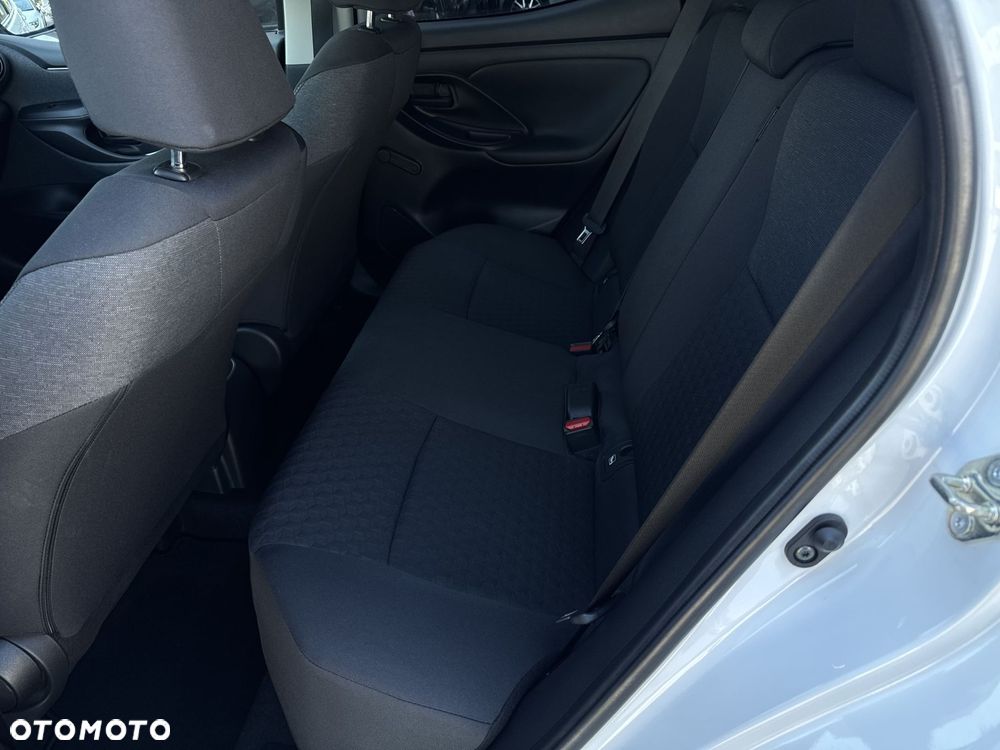 Toyota Yaris 1.5 Comfort CVT - 32