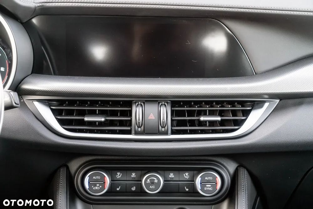 Alfa Romeo Stelvio 2.0 Turbo Veloce Q4 - 35