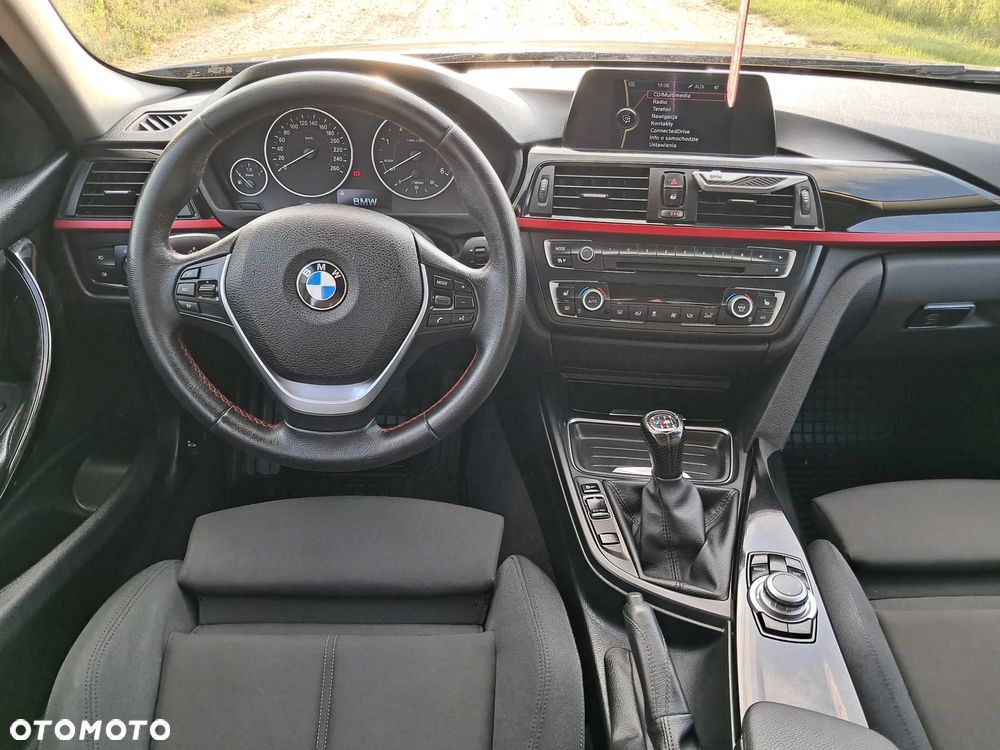 BMW Seria 3 320d Sport Line - 17
