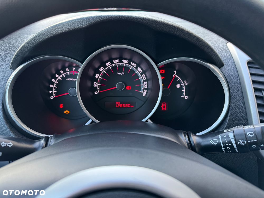 Kia Venga 1.4 CVVT Dream Team Edition - 13