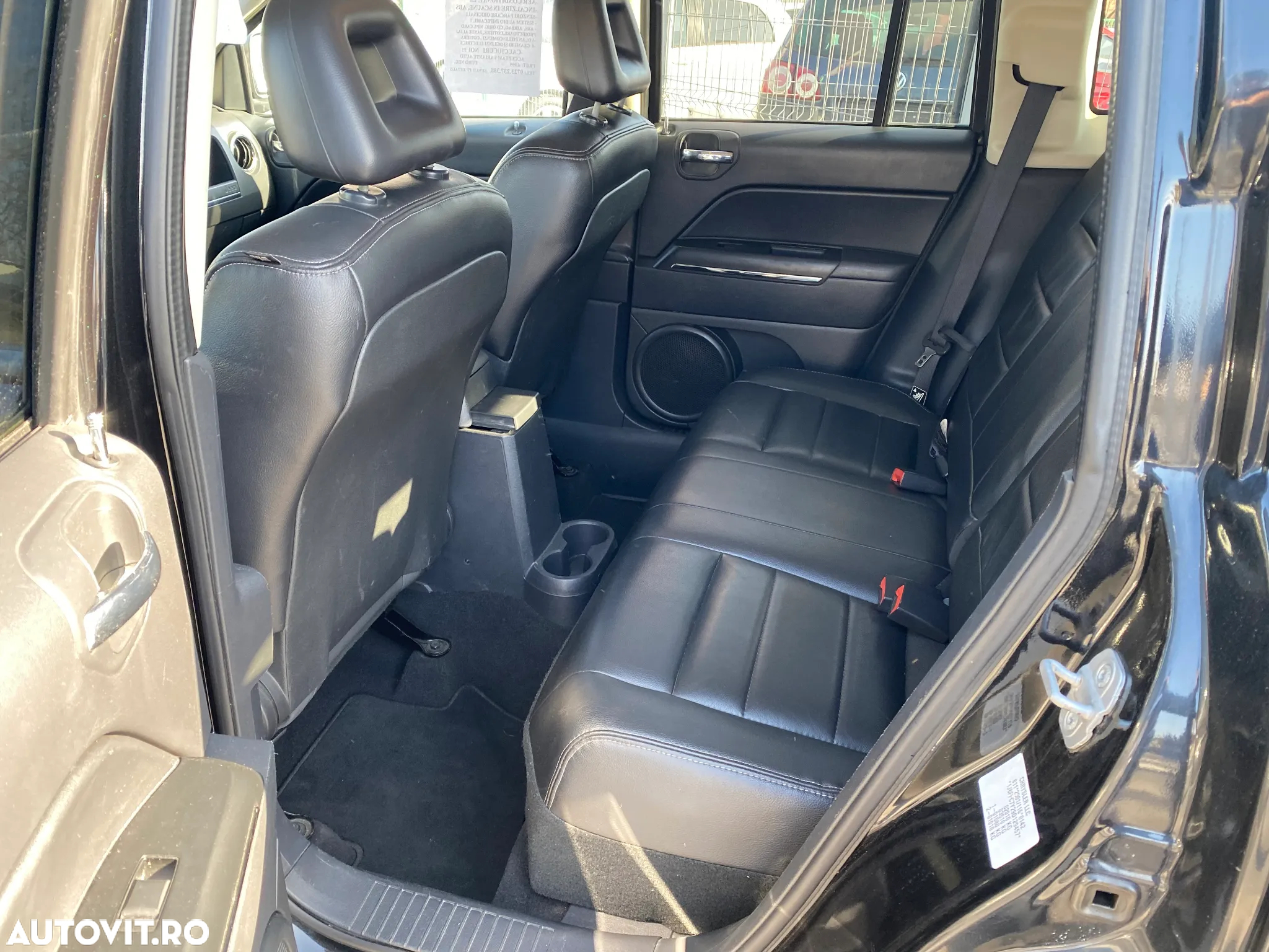 Jeep Compass - 12