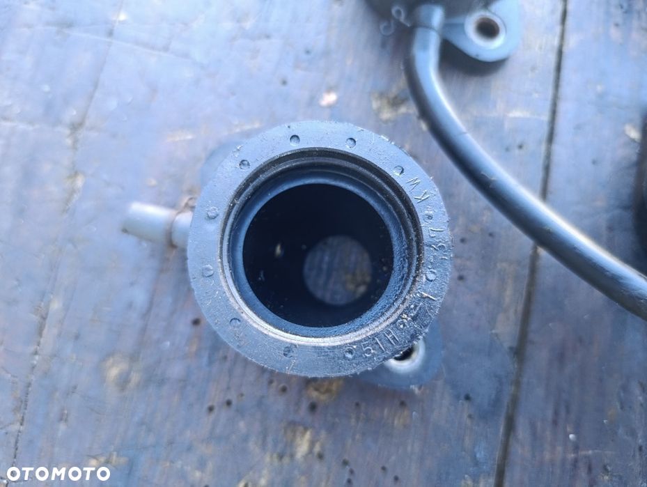 Króciec dolotowy ssący YAMAHA XJ 600 51J cztery sztuki króćce gaźników - 2