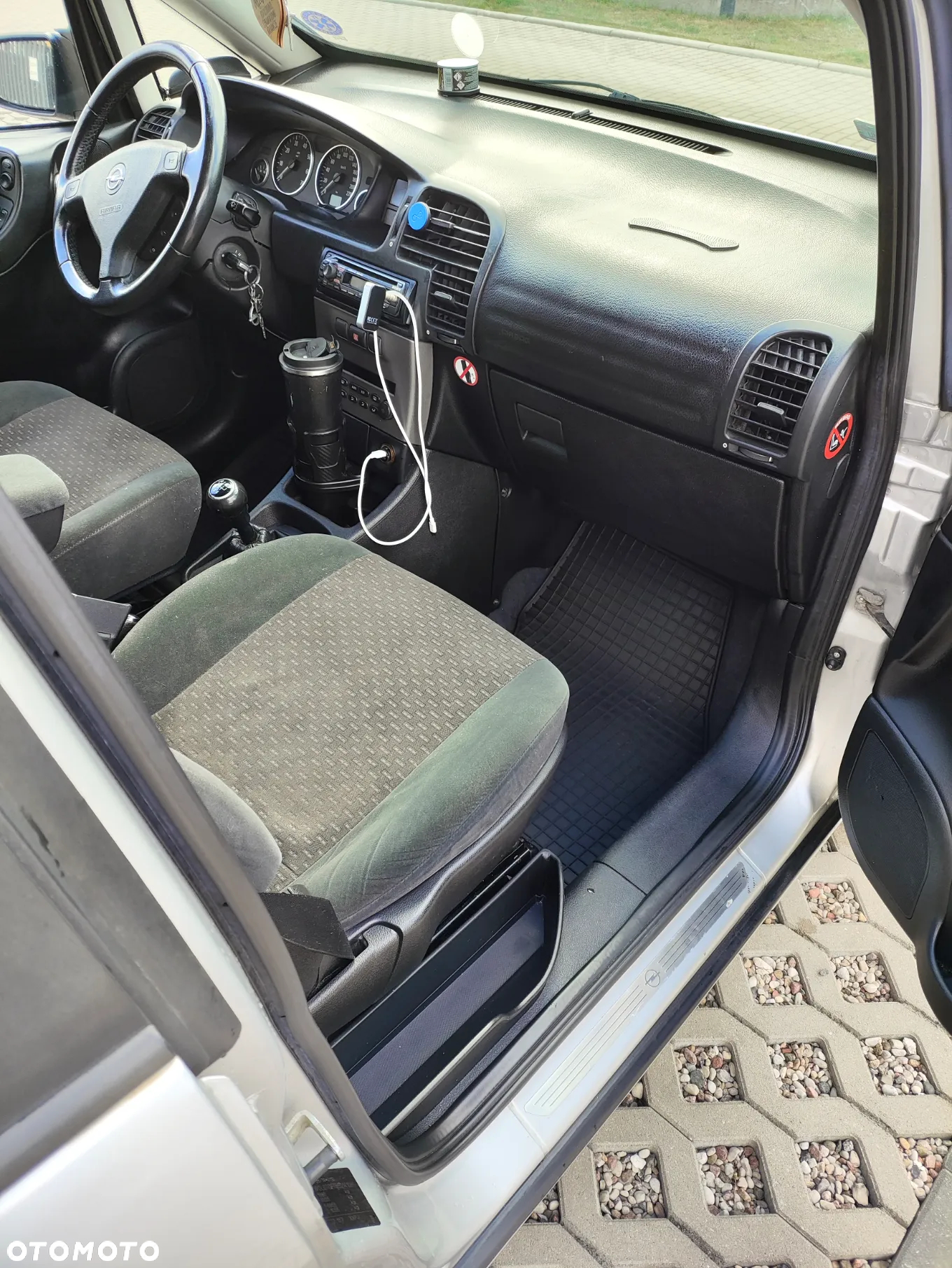 Opel Zafira 1.8 16V Elegance - 8