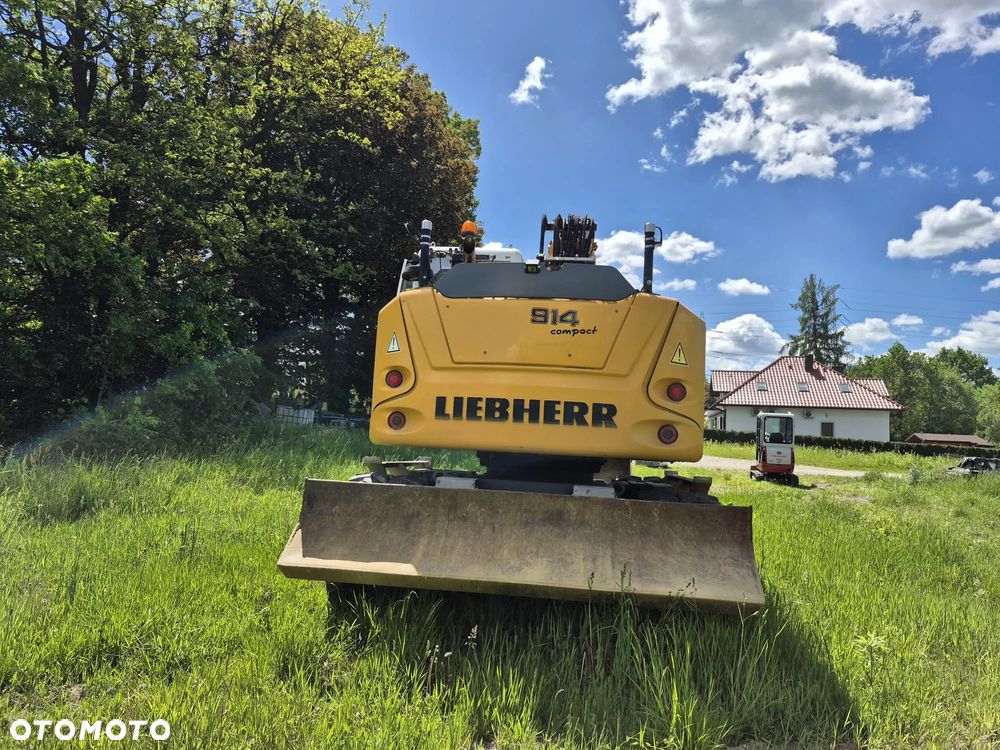 Liebherr A914 - 6