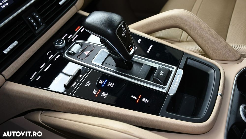 Porsche Cayenne E-Hybrid Tiptronic S Platinum Edition - 14