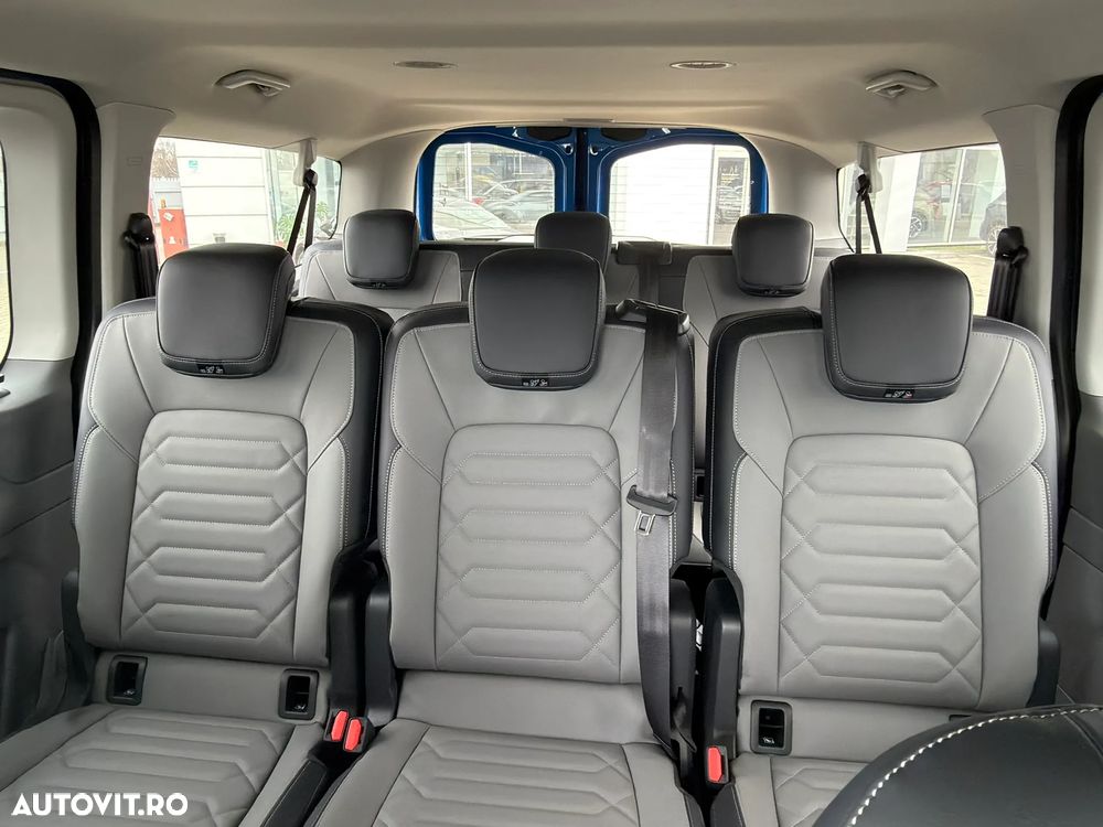 Volkswagen Caravelle - 10