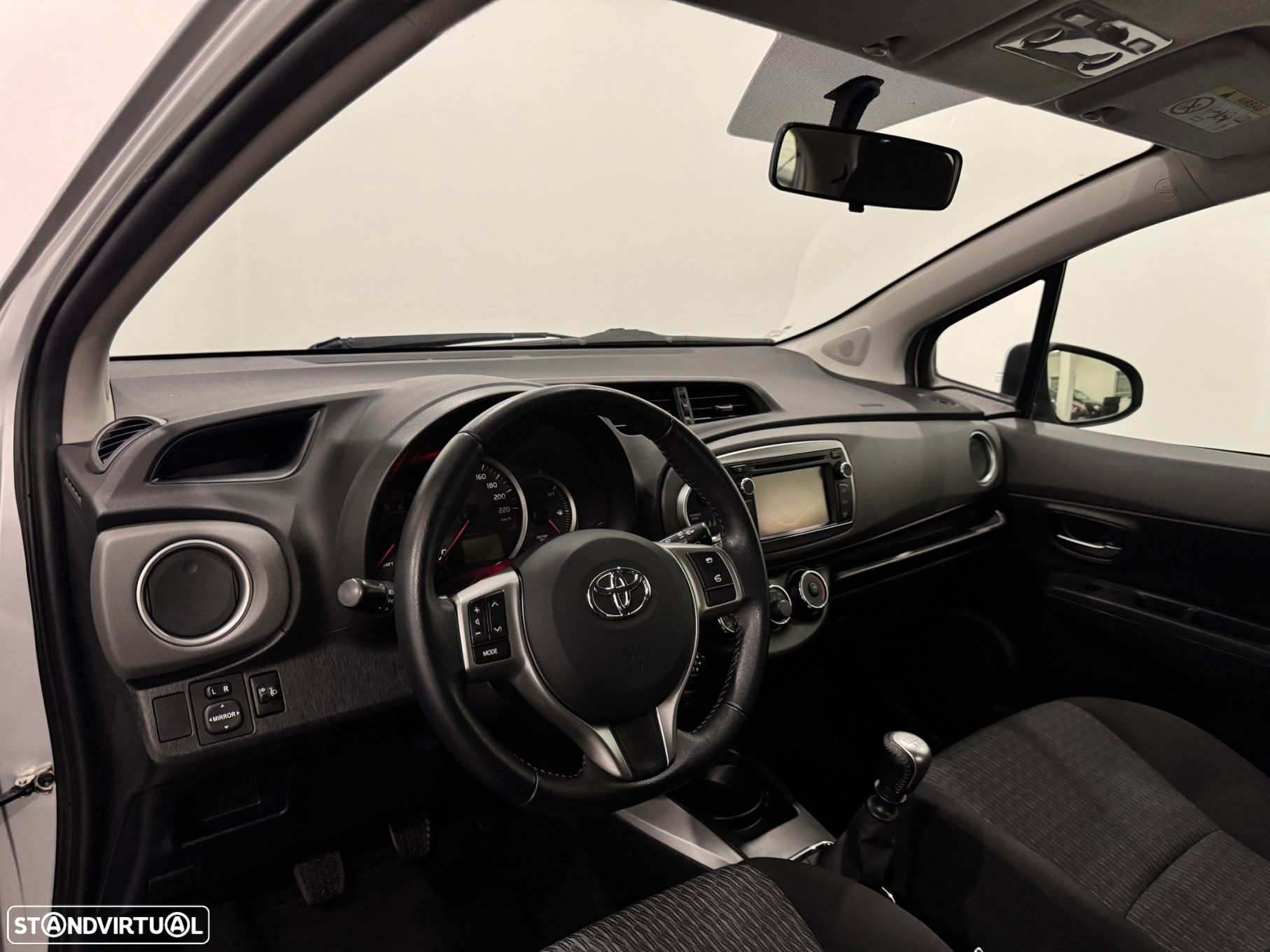 Toyota Yaris 1.4 D-4D ACtive+AC - 6