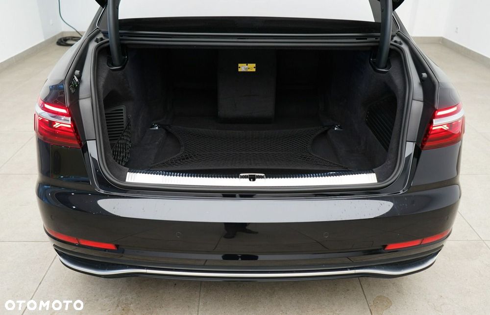Audi A8 - 10