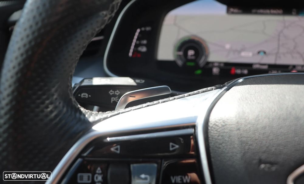Audi A6 55 TFSI e quattro S tronic S line - 30
