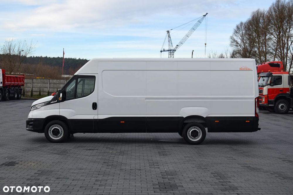 Iveco DAILY MAXI 35S14 / 2.3 - 140 KM / AUTOMAT HI-MATIC / NOWY MODEL / 3 OSOBY / DOSTAWCZE / BLASZAK / KAMERA COFANIA / TEMPOMAT / KLIMA / 2022 / SERWISOWANY / SPROWADZONY Z NIEMIEC - 8