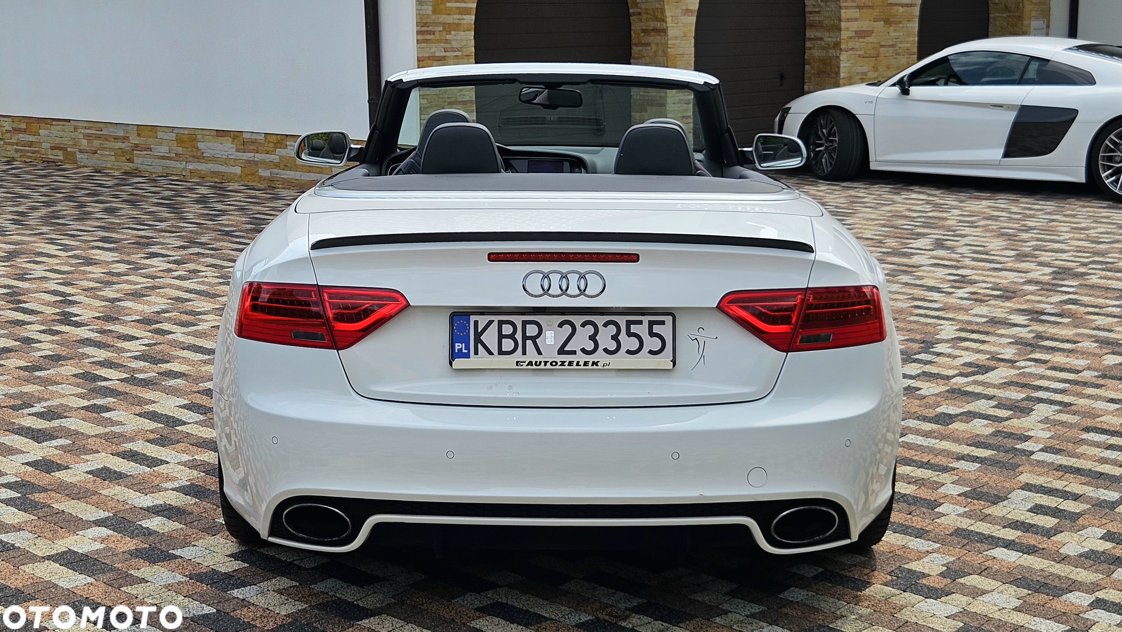 Audi RS5 Cabrio S tronic - 11