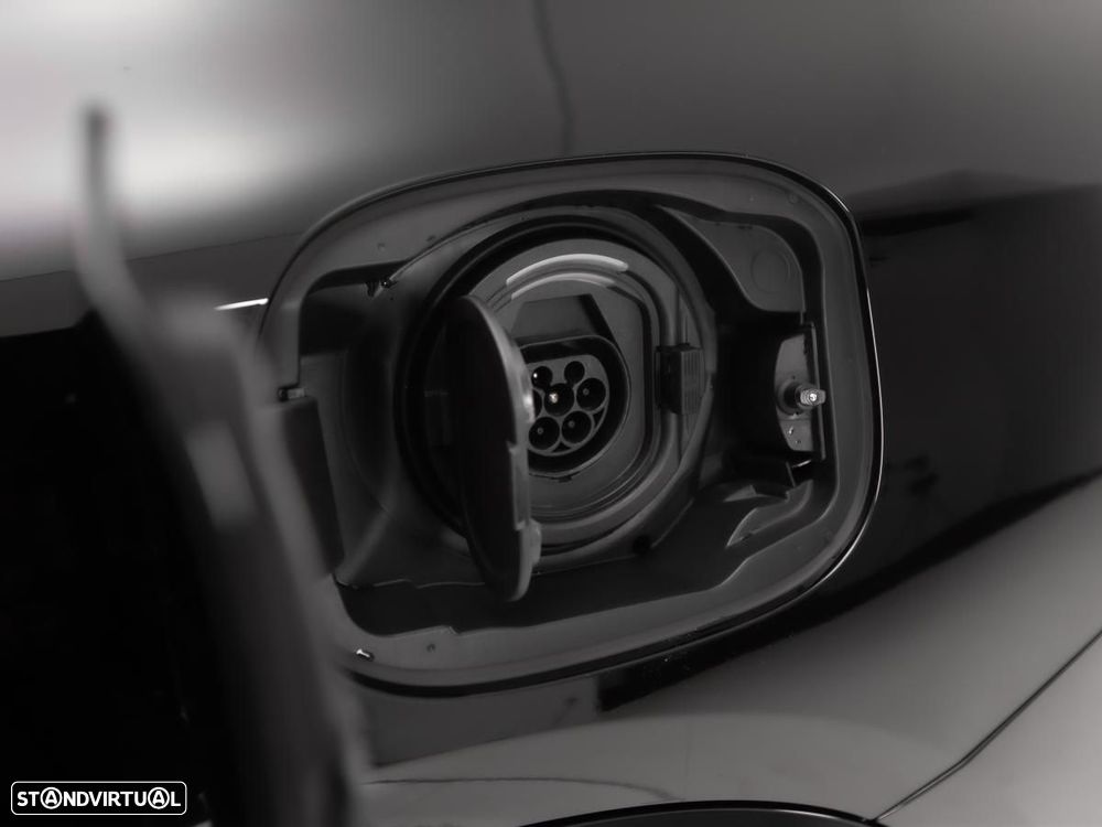 Mercedes-Benz GLC 300 de 4Matic - 16