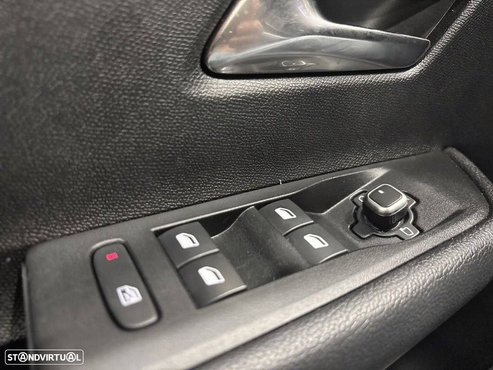 Opel Astra 1.2 T Edition - 19