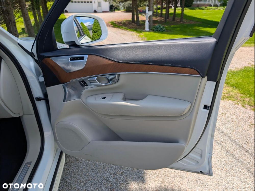 Volvo XC 90 - 39