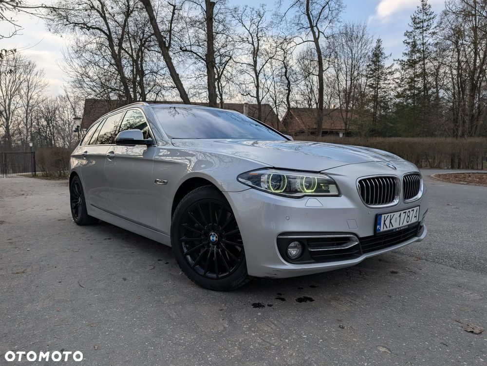 BMW Seria 5 528i xDrive Luxury Line - 1