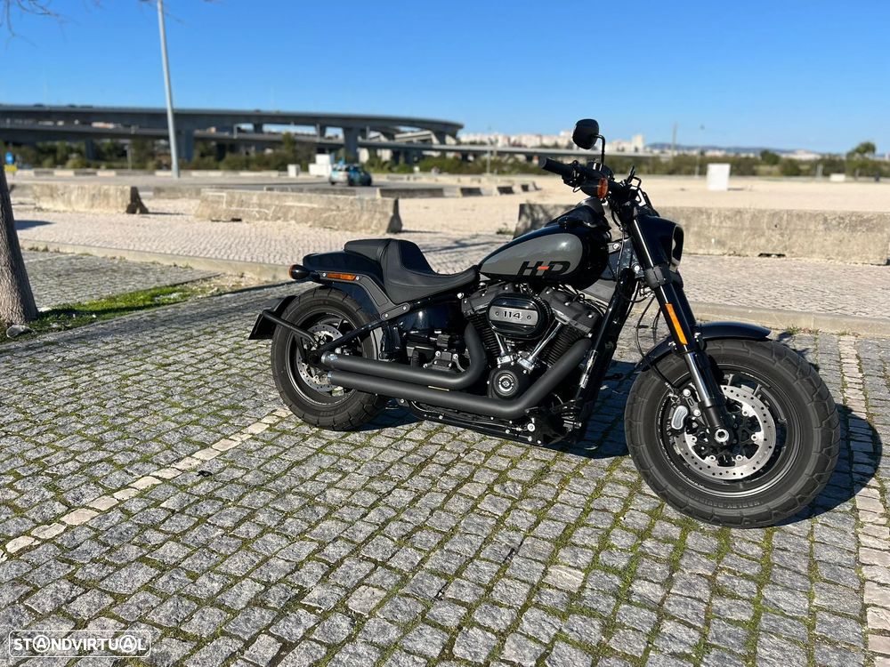 Harley-Davidson Softail FAT BOB 114 - 12