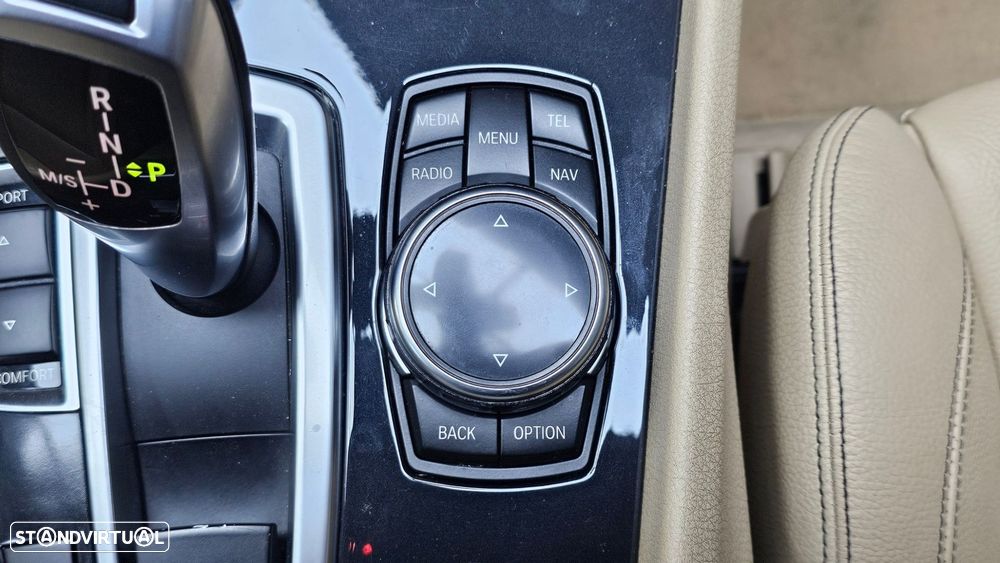 BMW 520 Gran Turismo d Line Luxury - 23