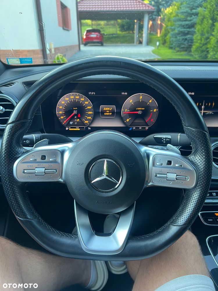 Mercedes-Benz Klasa E 220 d 4-Matic AMG - 4