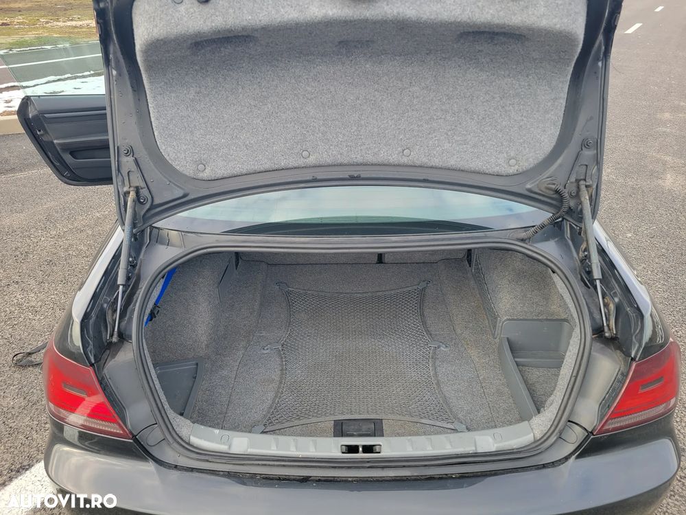 BMW Seria 3 325d - 11