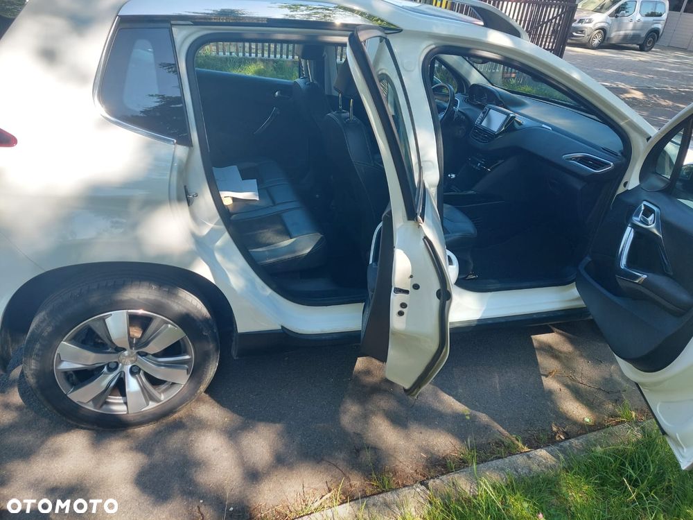 Peugeot 2008 PureTech 82 ETG5 STOP&START Allure - 16