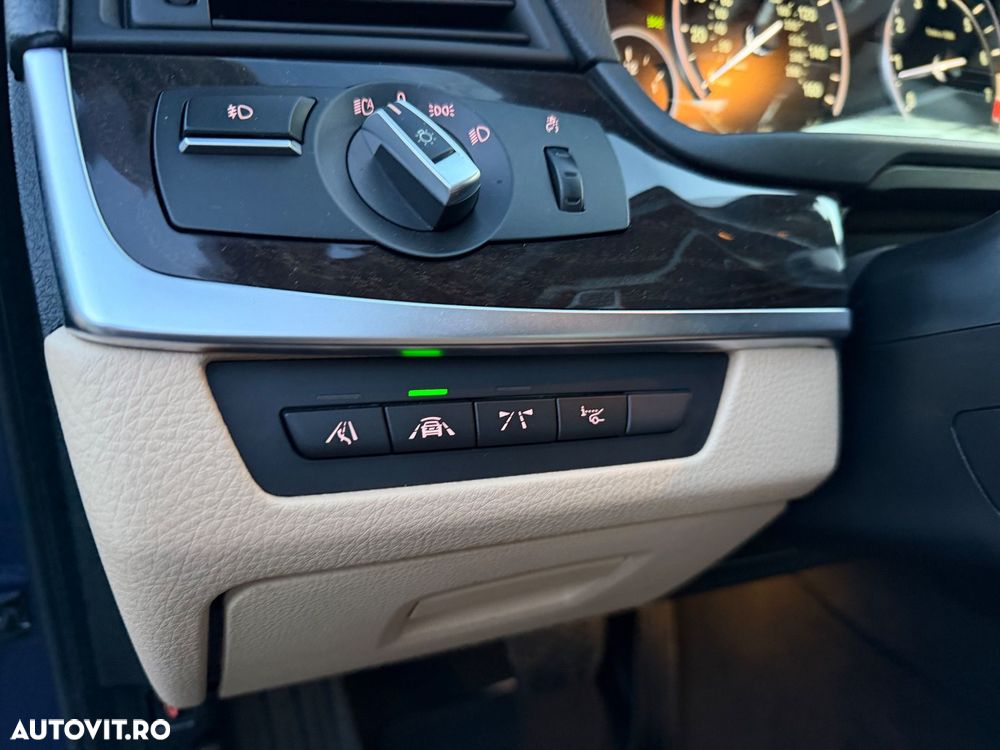 BMW Seria 5 535i xDrive - 18