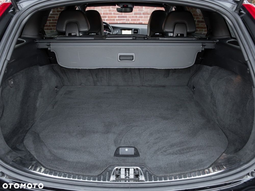 Volvo V60 D4 Drive-E R-Design Summum - 27