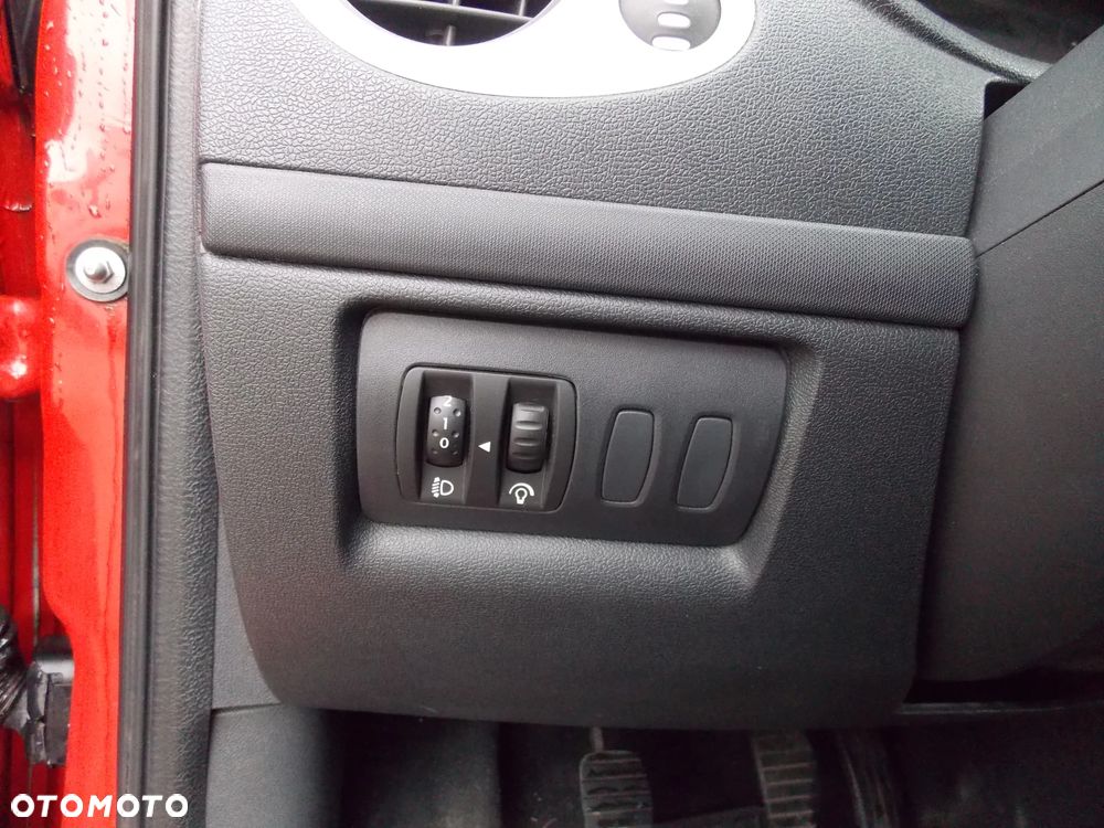 Renault Clio - 7