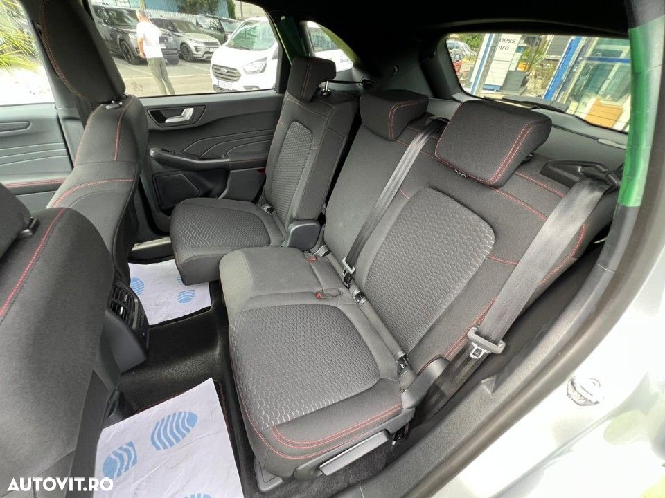 Ford Kuga - 27