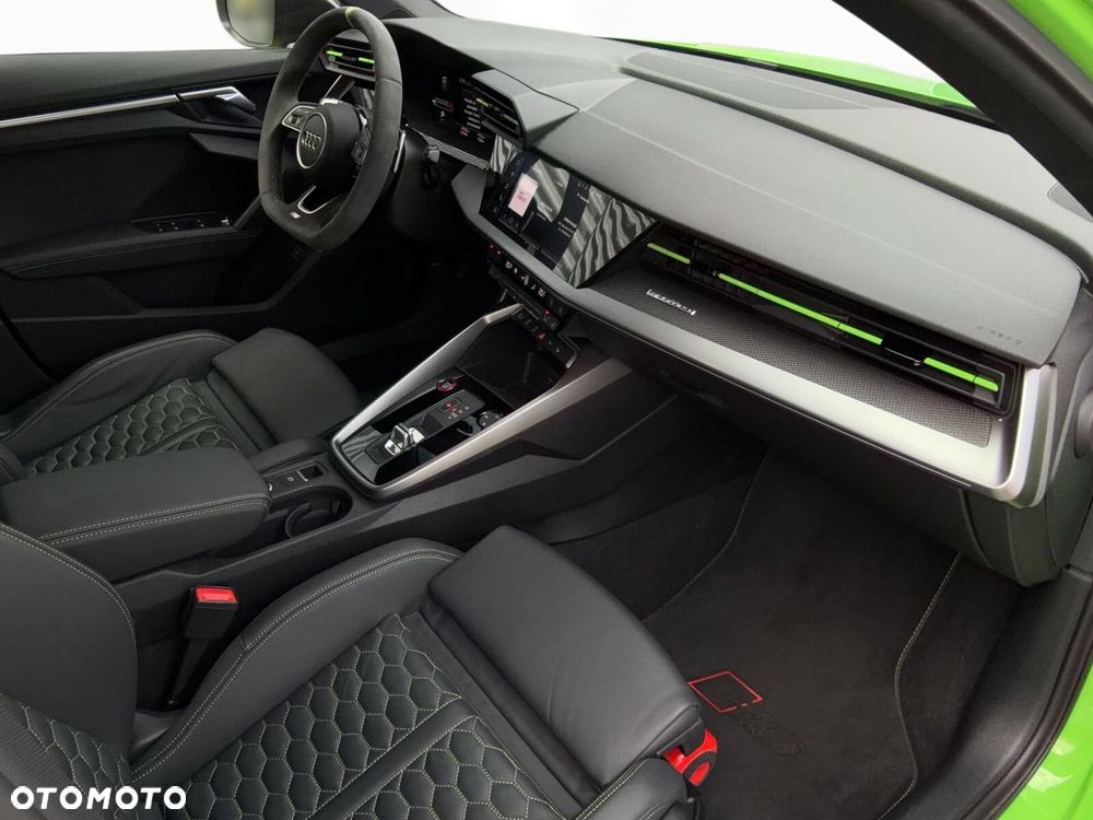 Audi RS3 Sportback - 12