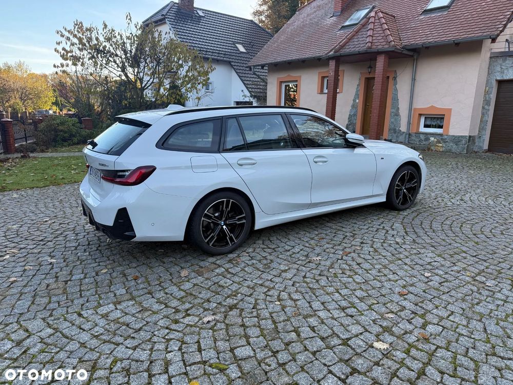BMW Seria 3 330e M Sport sport - 3