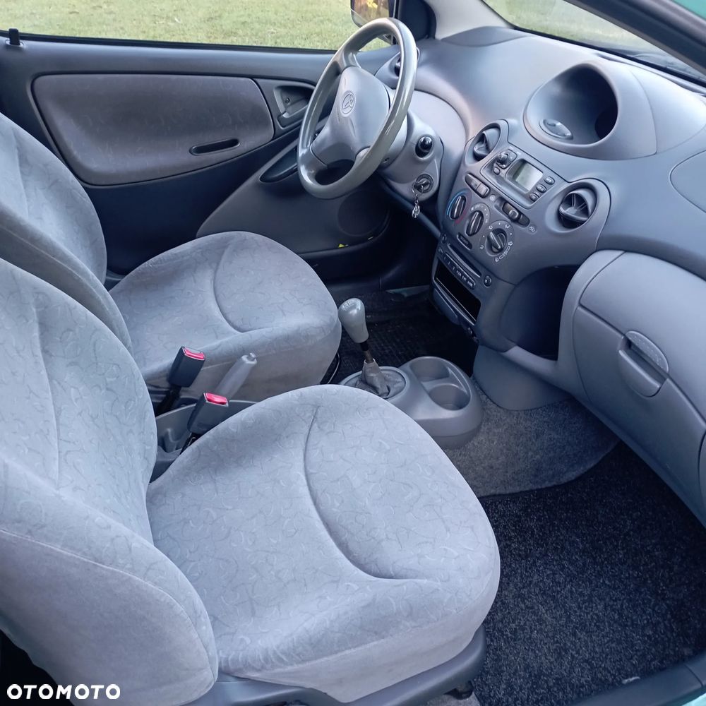 Toyota Yaris 1.0 Pak1 - 9