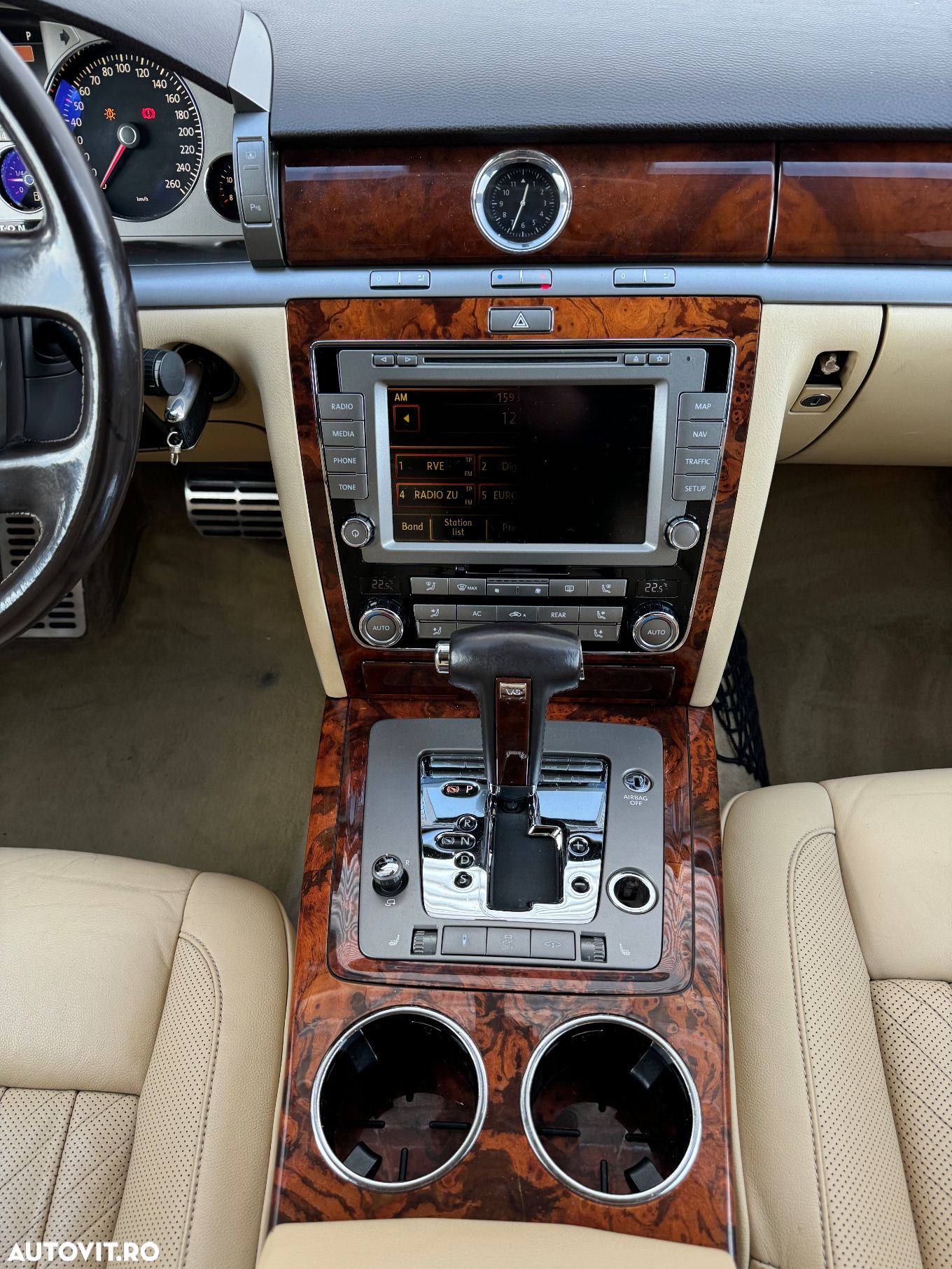 Volkswagen Phaeton - 14