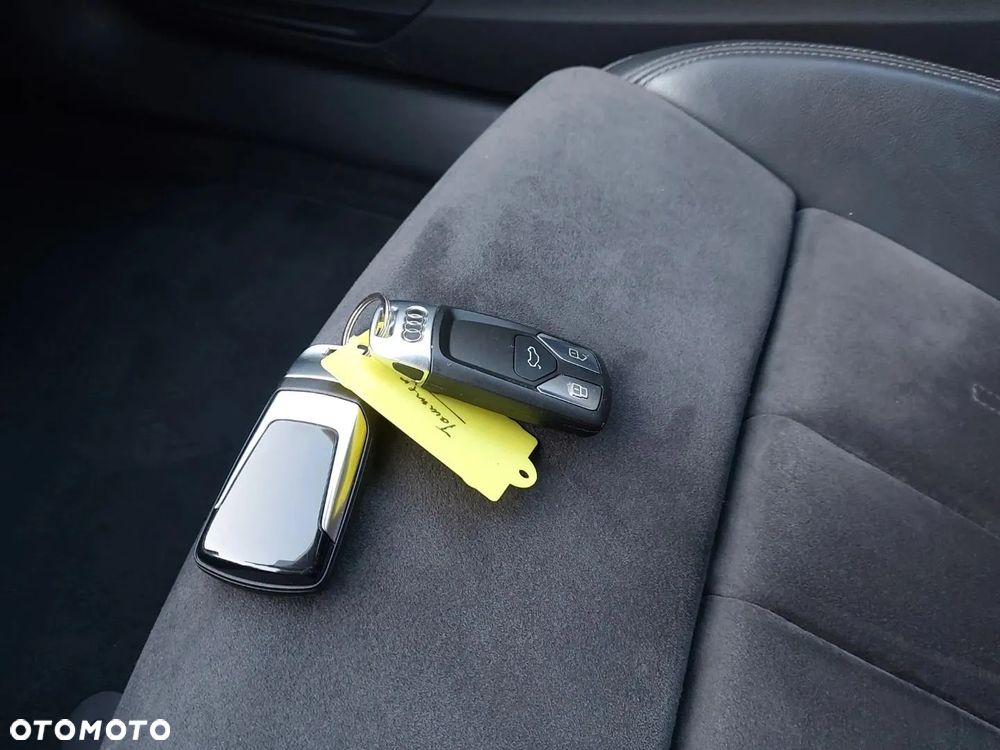 Audi A4 - 24