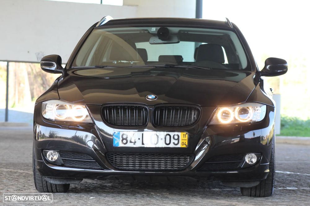 BMW 318 d Line Sport - 3