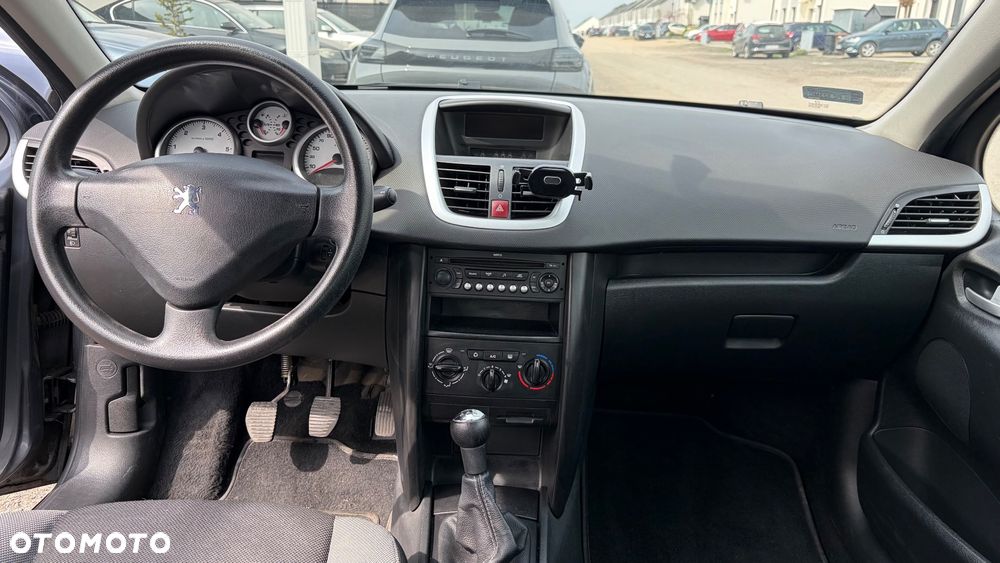 Peugeot 207 1.6 HDi - 11