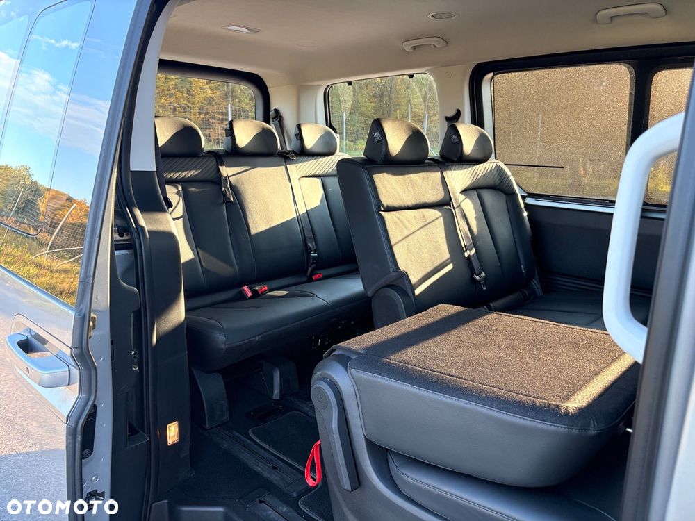 Hyundai Staria 1.6 T-GDI HEV Smart VIP - 9