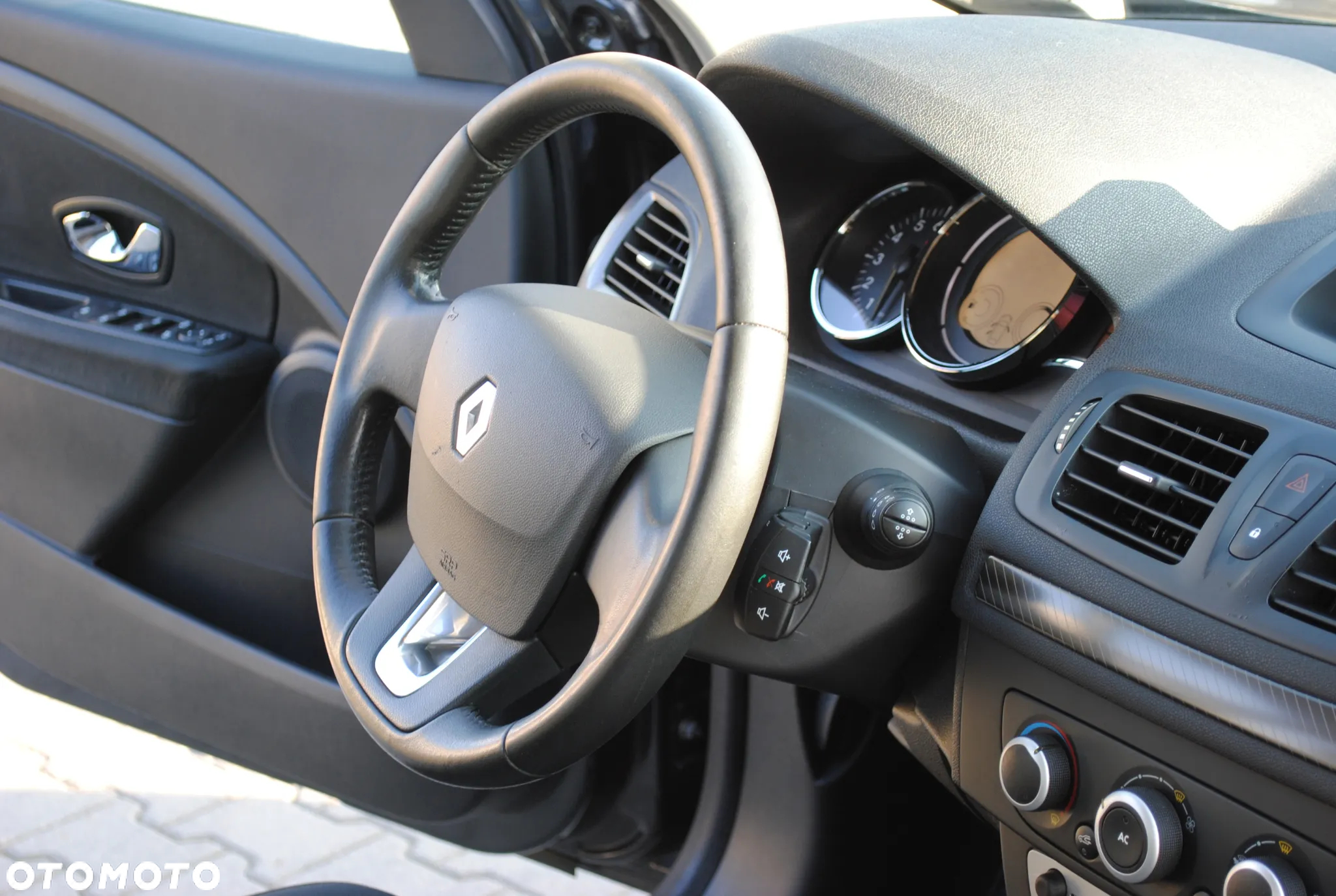 Renault Megane 1.6 16V 100 TomTom Edition - 14