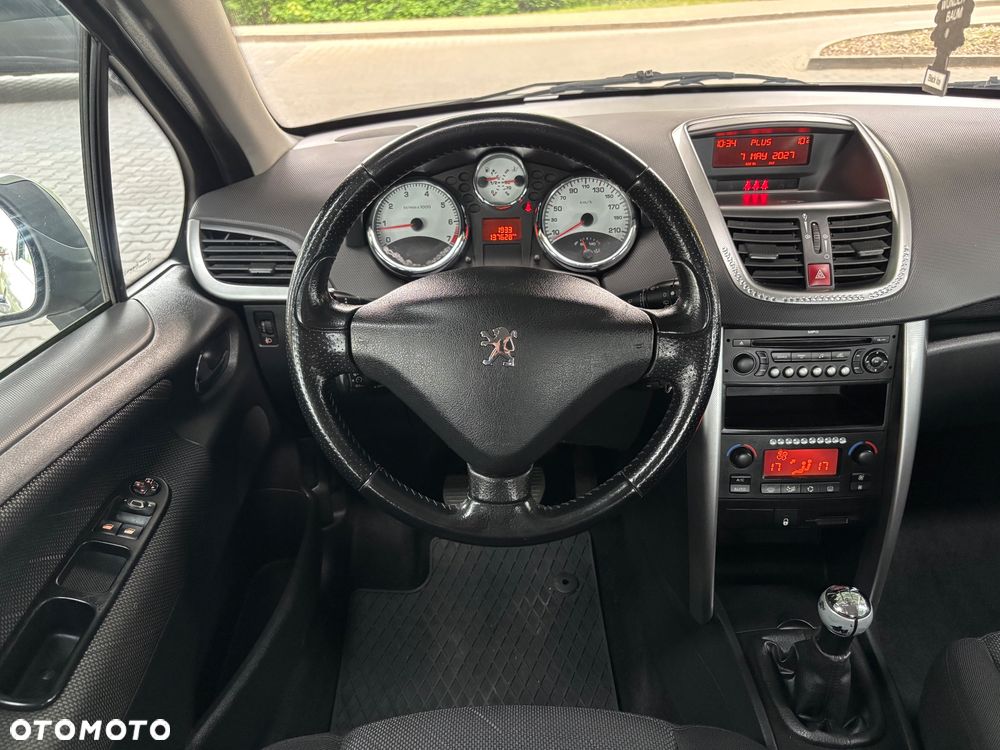 Peugeot 207 - 22